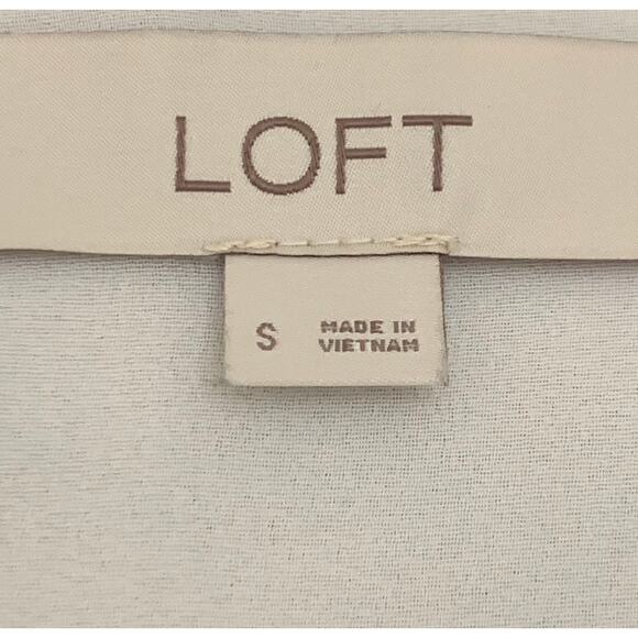 Loft Womens Slip Top Cream Sz. Small Sheer with Full Lining Feminine Lightweight - Picture 4 of 12